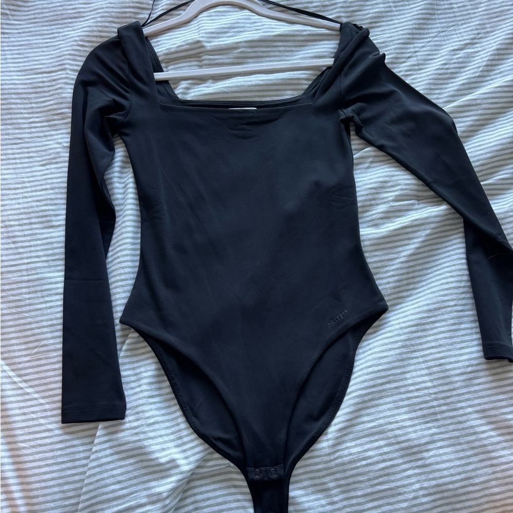Aritzia Black Contour bodysuit NWOT